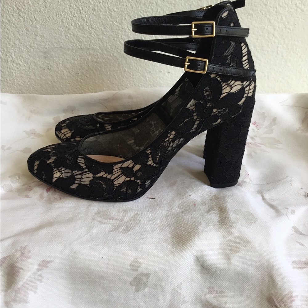 Shoes - Picture 2 of 6